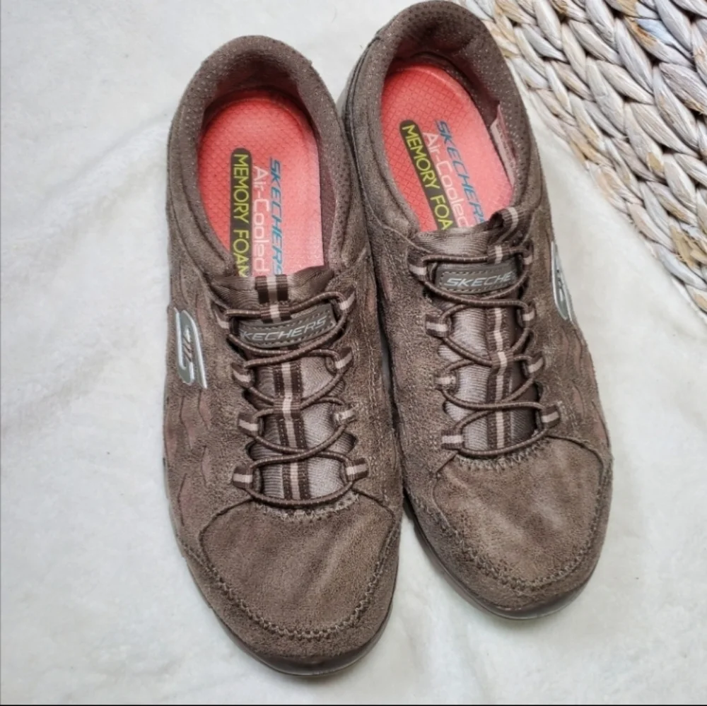 Skechers Fisherman Size 8 ‎ Walk Casual Slip On Sneakers Taupe Low Top Bungee